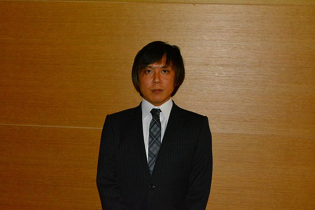 横山　隼人　君